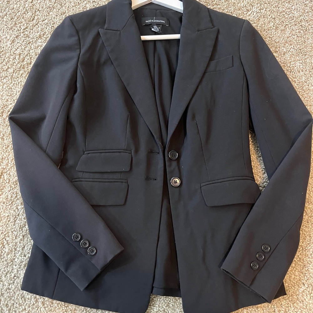 Moda International Sleek Black Blazer